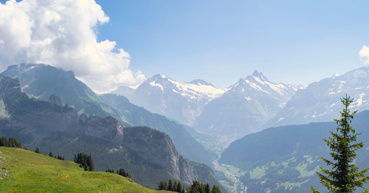 Bergpanorama in den Schweizer Alpen – die schoensten Aussichtspunkte des Landes