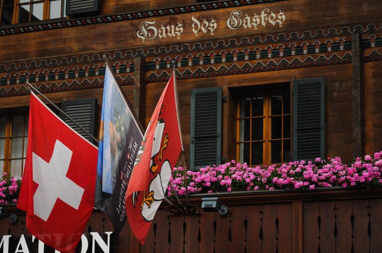 Traditionelle Schweizer Architektur im Wandel der Zeit